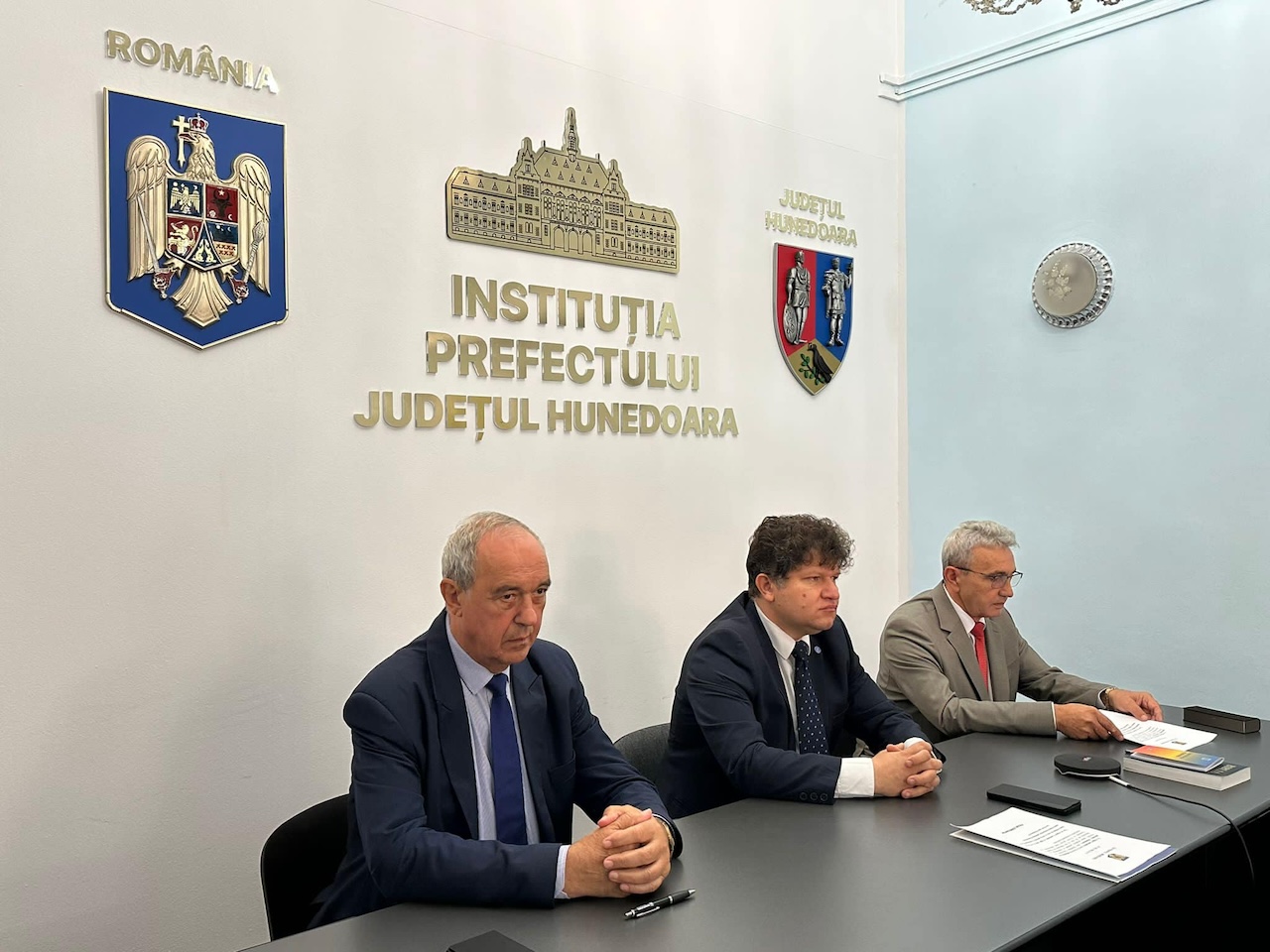 Noul subprefect al judeţului Hunedoara, învestit în funcție